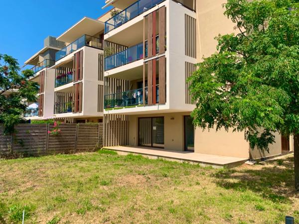 Appartement à vendre 3 pièces FREJUS (83)