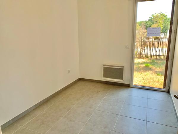 Appartement à vendre 3 pièces FREJUS (83)
