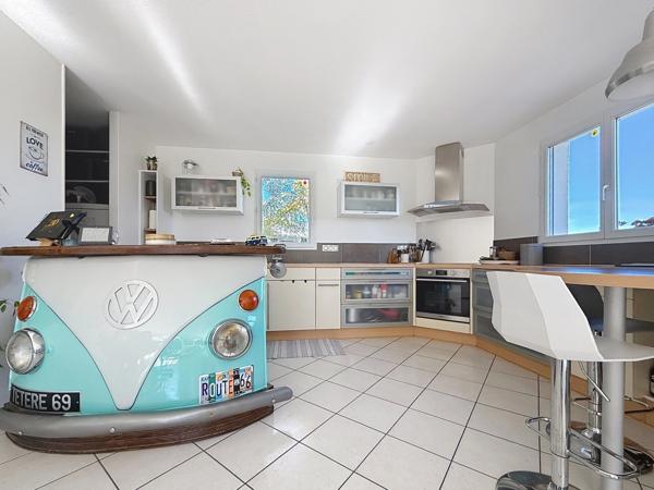 Maison à vendre 6 pièces COLLONGES (01)