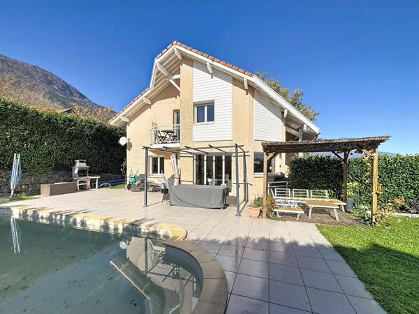 Maison à vendre 6 pièces COLLONGES (01)