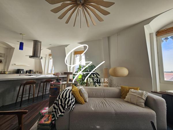 Appartement T3 de standing de 78 m² en hypercentre avec cachet