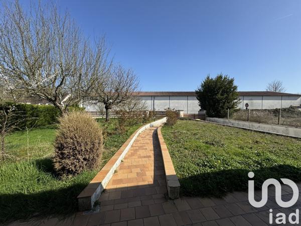 Maison traditionnelle 5 pièces de 117 m² à Presles-en-Brie (77220)