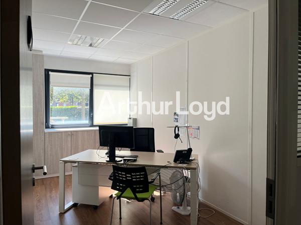 BUREAUX ST CONTEST - À VENDRE - 281 m²