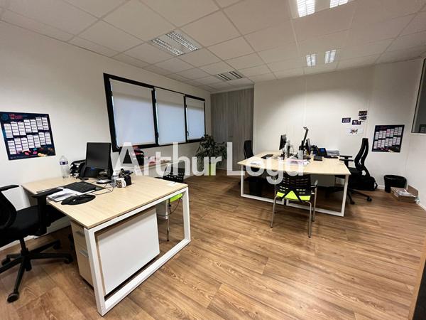 BUREAUX ST CONTEST - À VENDRE - 281 m²