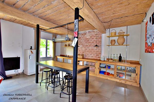 CUERS (83) - COUP DE COEUR IMMEUBLE DE CHARME de 274 m²