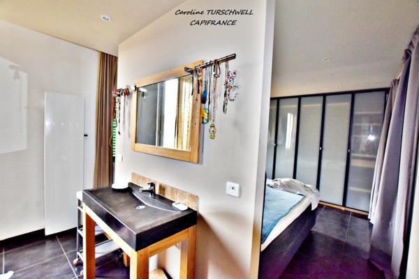 CUERS (83) - COUP DE COEUR IMMEUBLE DE CHARME de 274 m²