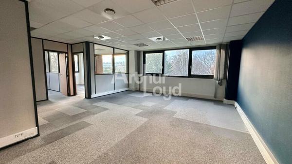 À LOUER – BUREAUX DE 71 m² À TECHNOLAC - DISPONIBLES IMMEDIATEMENT