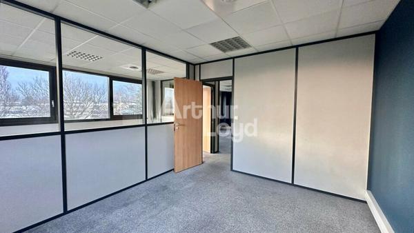 À LOUER – BUREAUX DE 71 m² À TECHNOLAC - DISPONIBLES IMMEDIATEMENT