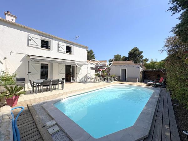 EN IMPASSE HAVRE DE PAIX AVEC PISCINE