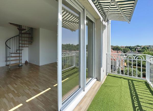 DERNIER ÉTAGE  DUPLEX D'EXCEPTION AVEC TERRASSE PLEIN SUD