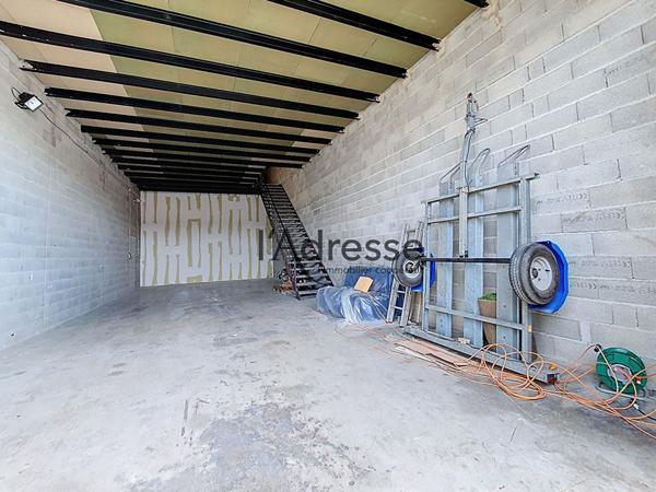 Entrepôt / local industriel Montauroux 190 m2 + Stationnement privé