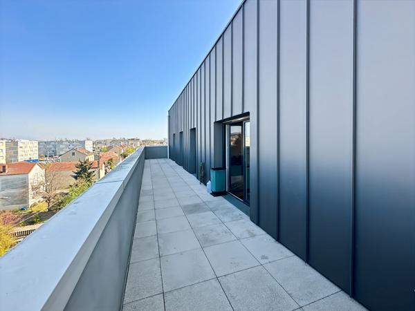 F4 Dernier étage avec Terrasse
