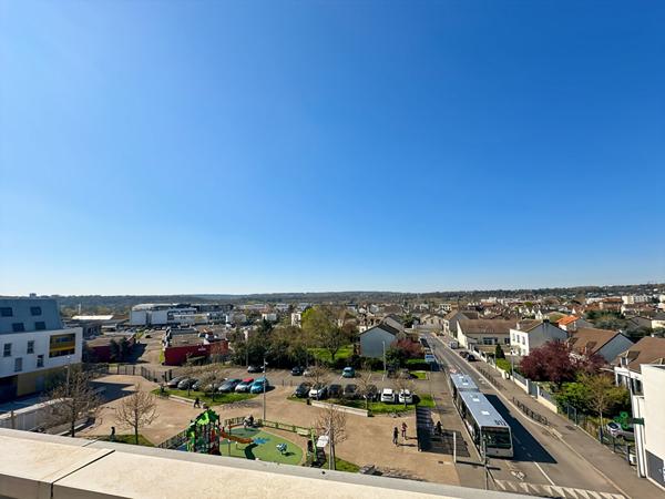 F4 Dernier étage avec Terrasse