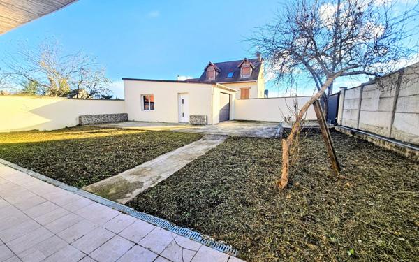 Maison à vendre    5 pièces •  La Ville-du-Bois