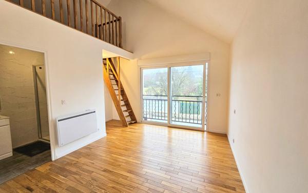 Maison à vendre    5 pièces •  La Ville-du-Bois