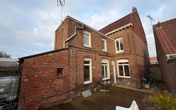 Maison à vendre    4 pièces •  Estaires