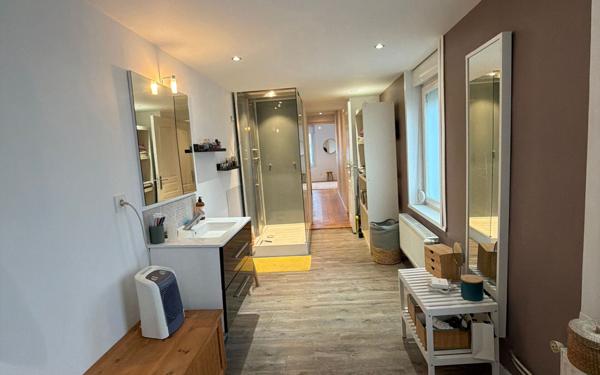 Maison à vendre    4 pièces •  Estaires