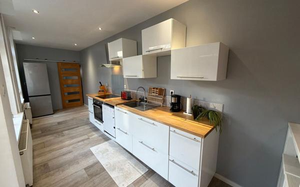 Maison à vendre    4 pièces •  Estaires