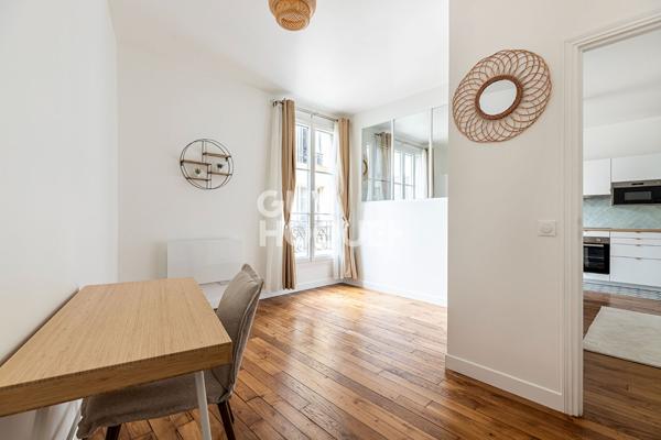 Appartement 3 pièce 65m2 entièrement rénové.