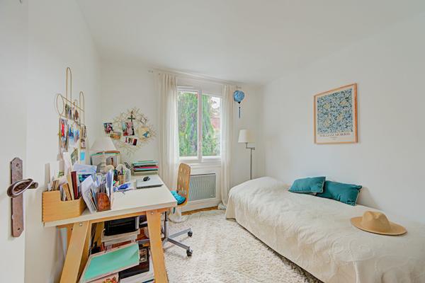 Maison Saint Germain En Laye 129.14 m2 729 000 € **  - Référence  18862