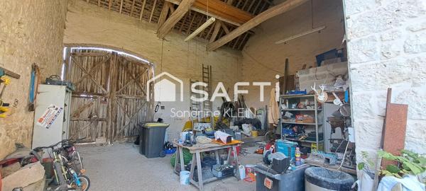 Authentique corps de ferme, 5 pièces avec dépendances, terrain de 3735 m²