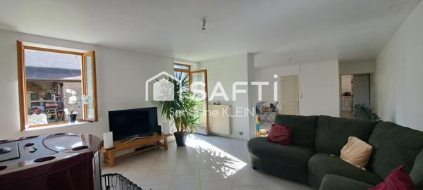 Authentique corps de ferme, 5 pièces avec dépendances, terrain de 3735 m²