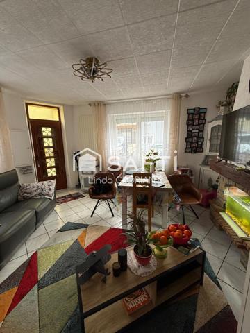 Maison de 68 m2 : 2 chambres / cour / cave