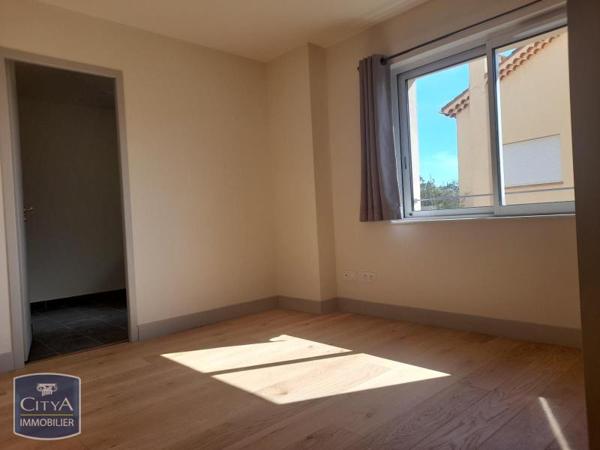 Appartement à louer 4 pièces 94.4m²