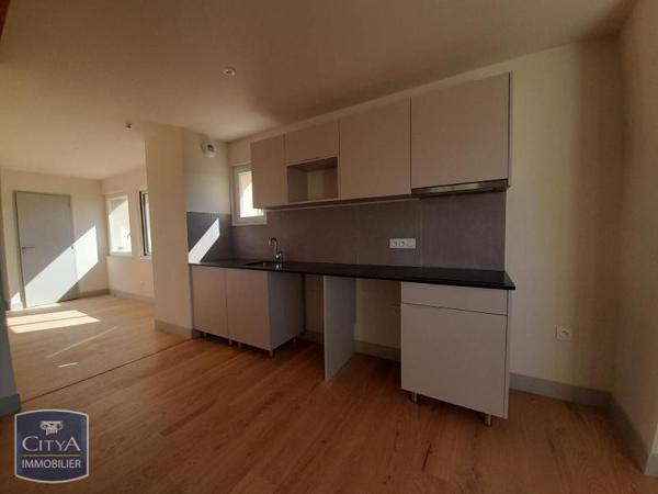 Appartement à louer 4 pièces 94.4m²