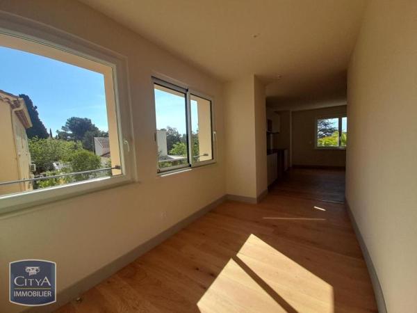 Appartement à louer 4 pièces 94.4m²