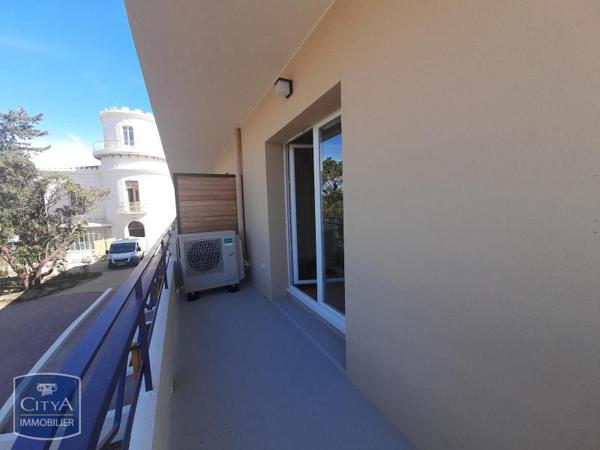 Appartement à louer 4 pièces 94.4m²