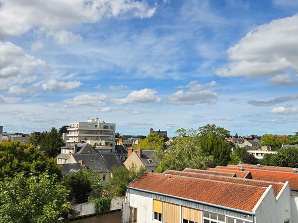 Charmant appartement T4 avec garage , Le Mans, secteur Jardin des Plantes