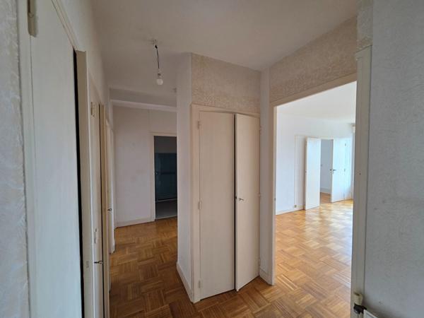 Charmant appartement T4 avec garage , Le Mans, secteur Jardin des Plantes