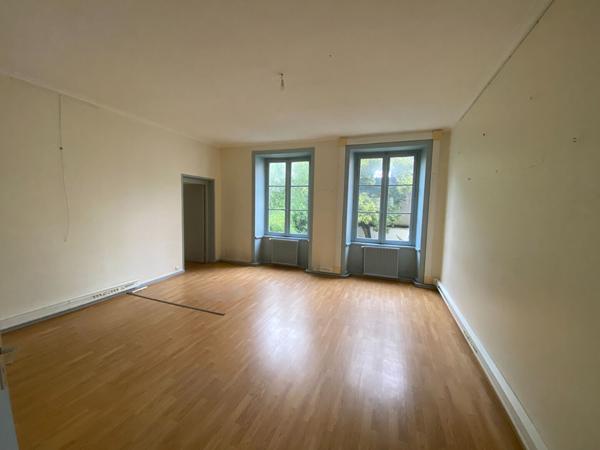 Bureaux à louer 220 m² Centre-ville de La Rochelle, accessibilité et visibilité optimales