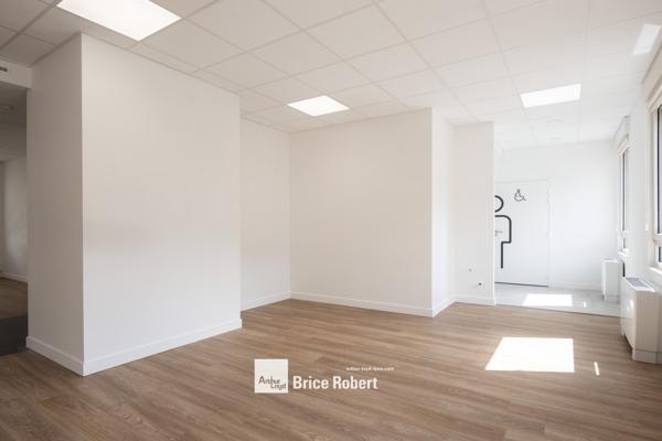 Bureaux à louer à Lyon 3ème proche métro avec parkings et climatisation