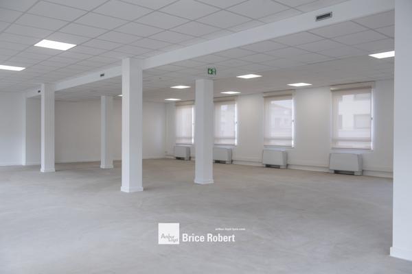 Bureaux à louer à Lyon 3ème proche métro avec parkings et climatisation