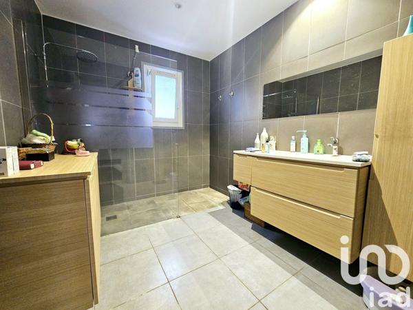 Maison traditionnelle 4 pièces de 126 m² à Saint-Nazaire (66570)