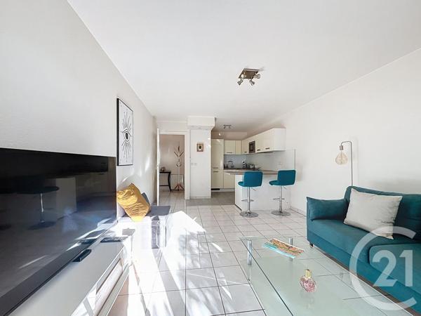 Appartement F2 à vendre  2 pièces - 46,96 m2 FREJUS - 83