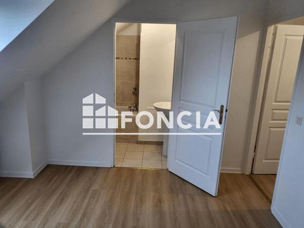 Location Appartement 2 pièces 44.52 m² - 15 RUE DU CHATEAU Melun 77000