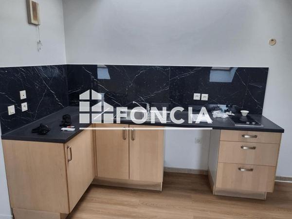 Location Appartement 2 pièces 44.52 m² - 15 RUE DU CHATEAU Melun 77000