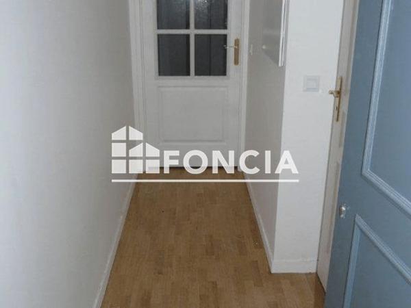 Location Appartement 2 pièces 44.52 m² - 15 RUE DU CHATEAU Melun 77000