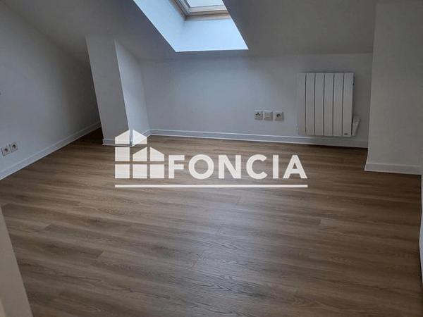 Location Appartement 2 pièces 44.52 m² - 15 RUE DU CHATEAU Melun 77000