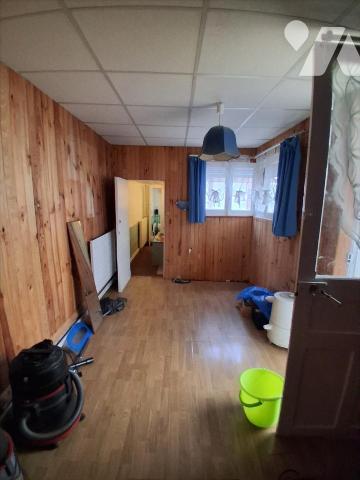 Commune de GUISE : maison 2 ch et jardin