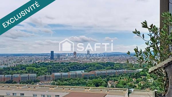 APPARTEMENT T3 EN DERNIER ETAGE AVEC GRAND BALCON + CAVE