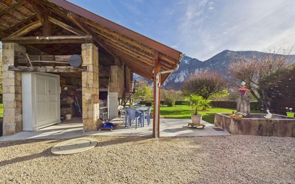 Maison à vendre    5 pièces • 140 m2 L'Albenc