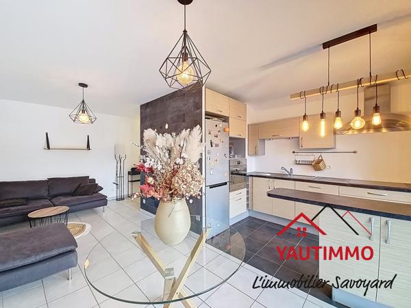 Bonne (74380) Appartement dernier étage T2 de 42 m² avec balcon-terrasse, parking et cave à Bonne