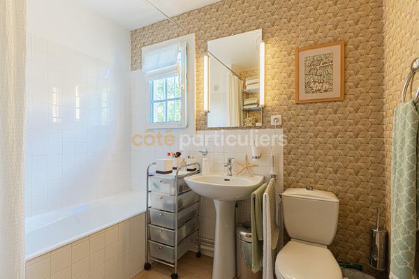 Vente
                Appartement54,5 m² - 2 Pièces -
                    TROUVILLE SUR MER (14360)
