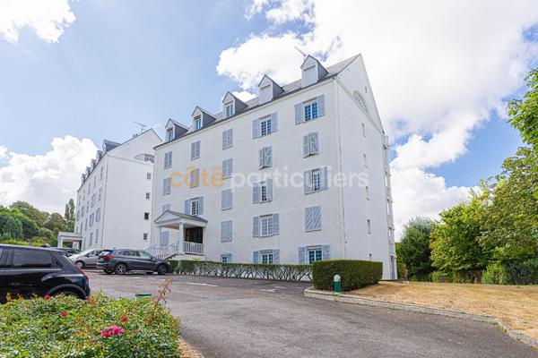 Vente
                Appartement54,5 m² - 2 Pièces -
                    TROUVILLE SUR MER (14360)