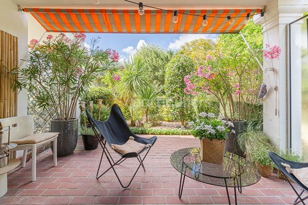 Vente
                Appartement54,5 m² - 2 Pièces -
                    TROUVILLE SUR MER (14360)