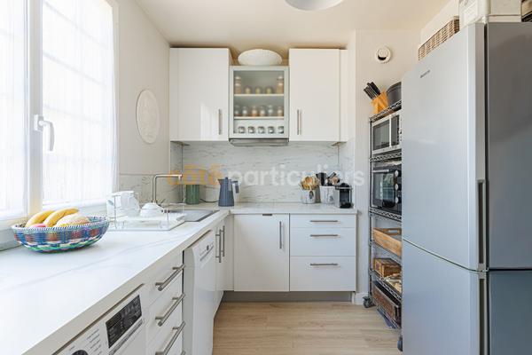 Vente
                Appartement54,5 m² - 2 Pièces -
                    TROUVILLE SUR MER (14360)